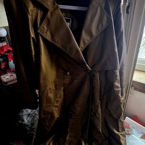 Gallery Black and Brown Label